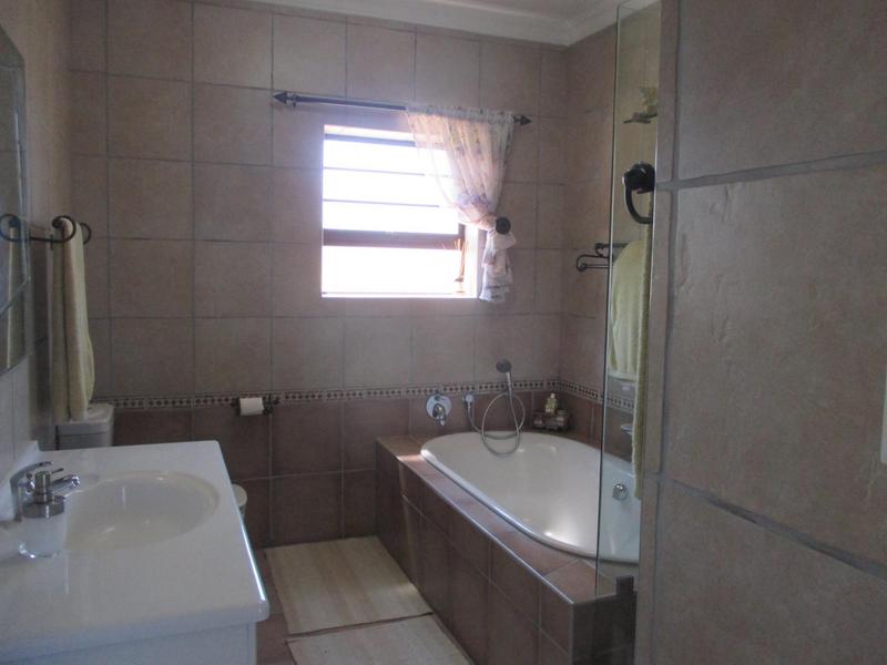 4 Bedroom Property for Sale in Dana Bay Western Cape